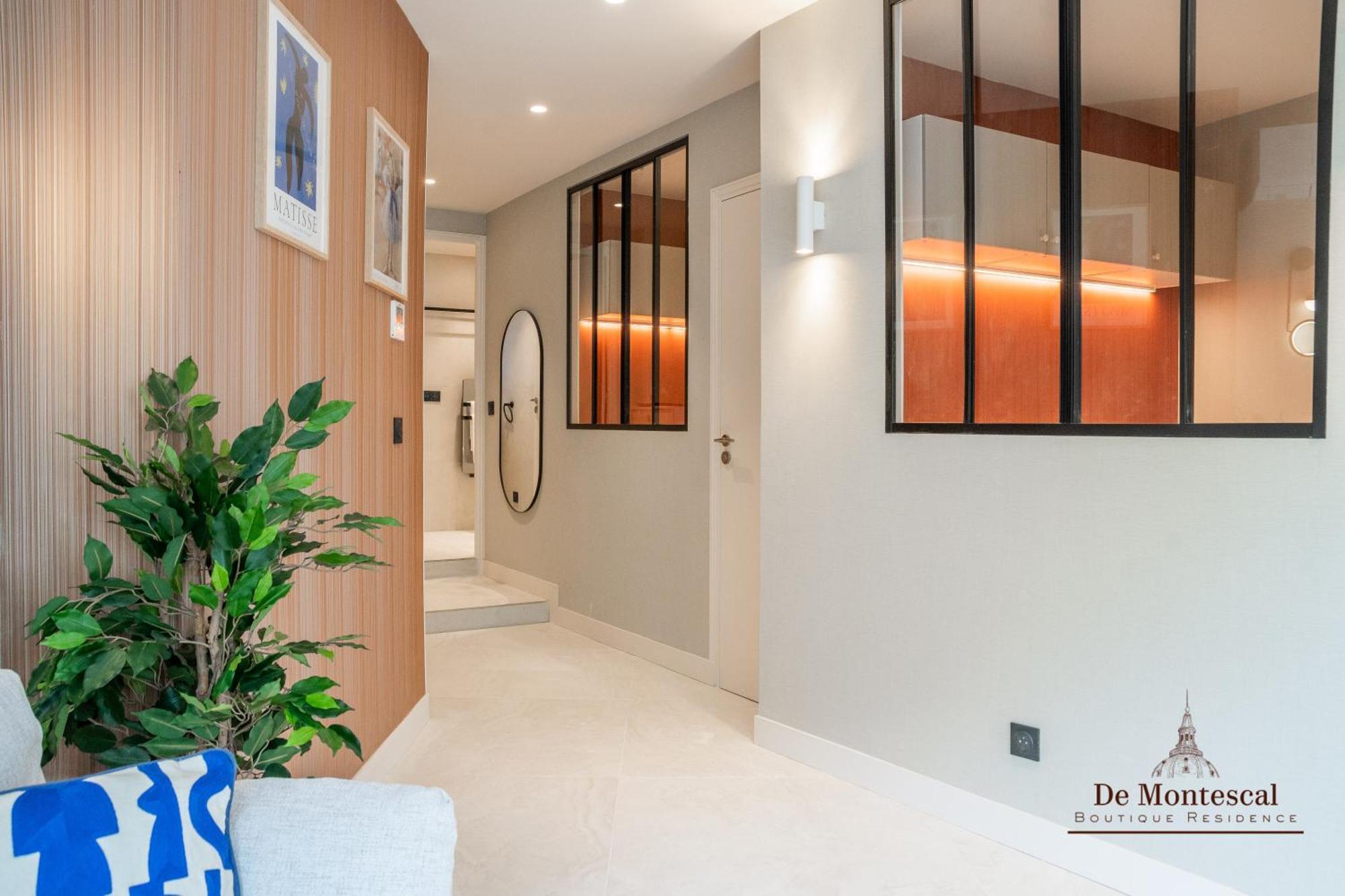 De Montescal - Hot Tub And Ac Cosy Apartment A Prime Location 40M2 Paris Exterior foto